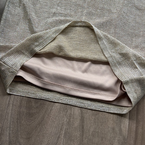 🔥4 for $25🔥 FOREVER 21 silver champagne bodycon dress - NEW with tags - Picture 8 of 10